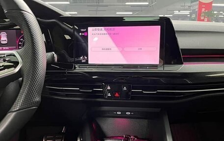 Volkswagen Golf VIII, 2022 год, 2 200 000 рублей, 12 фотография