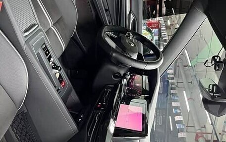 Volkswagen Golf VIII, 2022 год, 2 200 000 рублей, 8 фотография