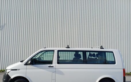 Volkswagen Transporter T6 рестайлинг, 2022 год, 4 200 000 рублей, 3 фотография