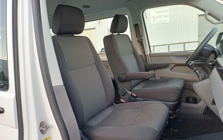 Volkswagen Transporter T6 рестайлинг, 2022 год, 4 200 000 рублей, 12 фотография