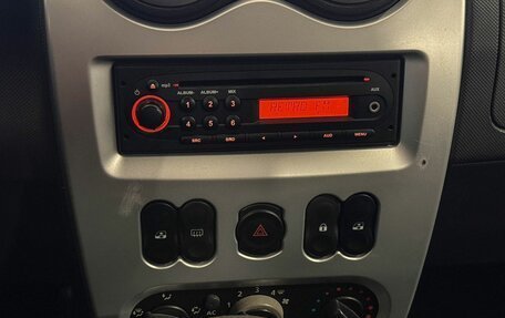 Renault Sandero I, 2011 год, 745 000 рублей, 8 фотография