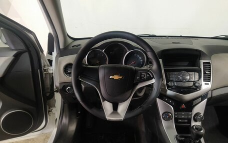 Chevrolet Cruze II, 2012 год, 689 000 рублей, 10 фотография