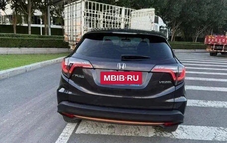 Honda Vezel, 2022 год, 1 350 000 рублей, 4 фотография