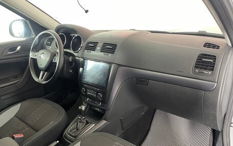 Skoda Yeti I рестайлинг, 2015 год, 1 240 000 рублей, 8 фотография