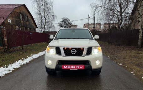 Nissan Navara (Frontier), 2012 год, 1 550 000 рублей, 8 фотография