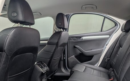 Skoda Superb III рестайлинг, 2016 год, 2 750 000 рублей, 16 фотография