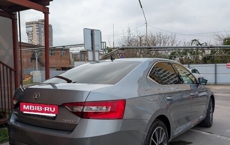 Skoda Superb III рестайлинг, 2016 год, 2 750 000 рублей, 21 фотография