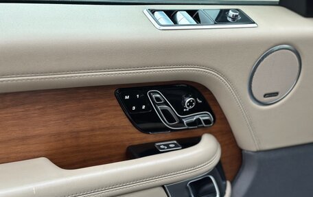 Land Rover Range Rover IV рестайлинг, 2018 год, 4 725 000 рублей, 20 фотография