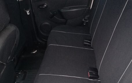 Renault Logan II, 2018 год, 570 000 рублей, 3 фотография