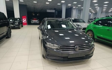 Volkswagen Passat B8 рестайлинг, 2021 год, 3 500 000 рублей, 6 фотография