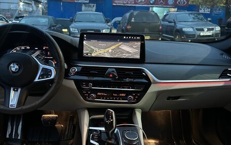 BMW 5 серия, 2021 год, 4 800 000 рублей, 2 фотография