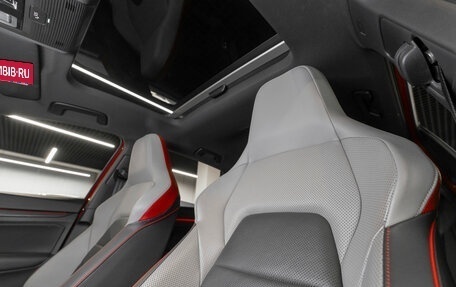 Volkswagen Golf GTI, 2021 год, 3 650 000 рублей, 10 фотография