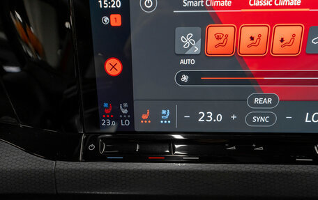 Volkswagen Golf GTI, 2021 год, 3 650 000 рублей, 21 фотография