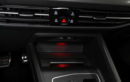 Volkswagen Golf GTI, 2021 год, 3 650 000 рублей, 25 фотография