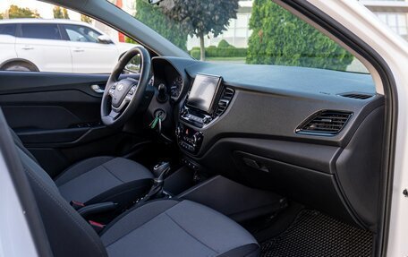 Hyundai Solaris II рестайлинг, 2021 год, 1 495 000 рублей, 21 фотография