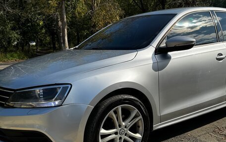 Volkswagen Jetta VI, 2015 год, 1 300 000 рублей, 4 фотография