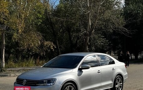 Volkswagen Jetta VI, 2015 год, 1 300 000 рублей, 6 фотография