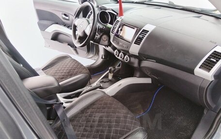 Mitsubishi Outlander III рестайлинг 3, 2006 год, 1 200 000 рублей, 4 фотография