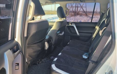 Toyota Land Cruiser Prado 150 рестайлинг 2, 2020 год, 6 500 000 рублей, 10 фотография