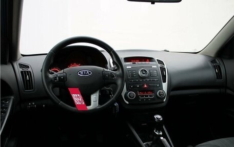 KIA cee'd I рестайлинг, 2012 год, 840 000 рублей, 11 фотография