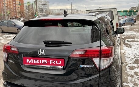 Honda Vezel, 2017 год, 2 090 000 рублей, 5 фотография