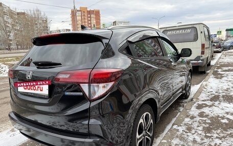 Honda Vezel, 2017 год, 2 090 000 рублей, 6 фотография
