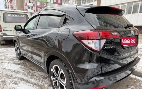 Honda Vezel, 2017 год, 2 090 000 рублей, 4 фотография