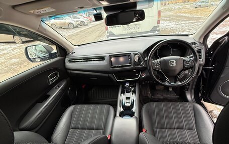 Honda Vezel, 2017 год, 2 090 000 рублей, 8 фотография