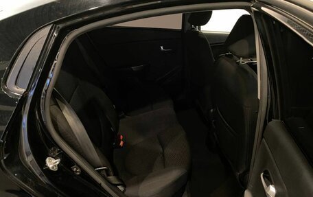 KIA Rio III рестайлинг, 2015 год, 915 000 рублей, 9 фотография