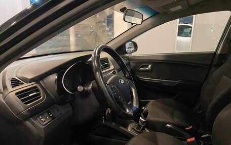 KIA Rio III рестайлинг, 2015 год, 915 000 рублей, 16 фотография