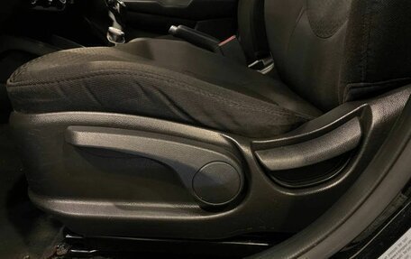 KIA Rio III рестайлинг, 2015 год, 915 000 рублей, 27 фотография