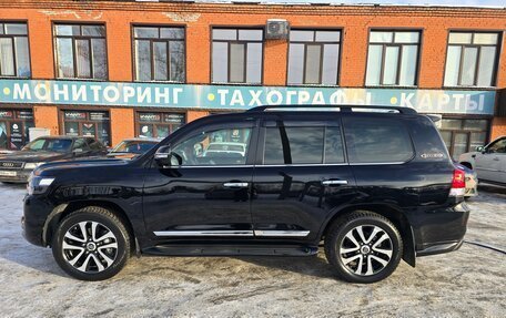 Toyota Land Cruiser 200, 2018 год, 7 950 000 рублей, 13 фотография