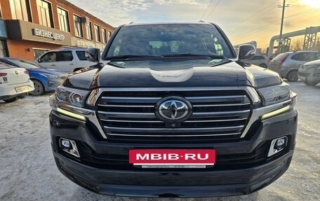 Toyota Land Cruiser 200, 2018 год, 7 950 000 рублей, 3 фотография