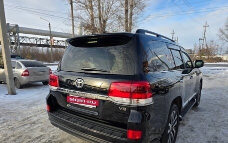 Toyota Land Cruiser 200, 2018 год, 7 950 000 рублей, 11 фотография