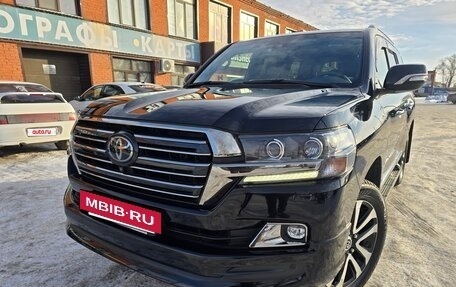 Toyota Land Cruiser 200, 2018 год, 7 950 000 рублей, 18 фотография