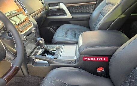 Toyota Land Cruiser 200, 2018 год, 7 950 000 рублей, 30 фотография