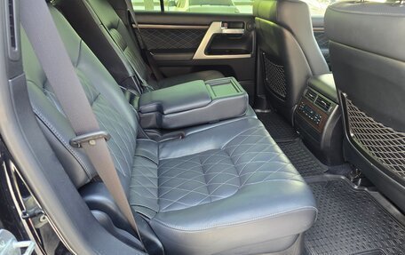 Toyota Land Cruiser 200, 2018 год, 7 950 000 рублей, 37 фотография