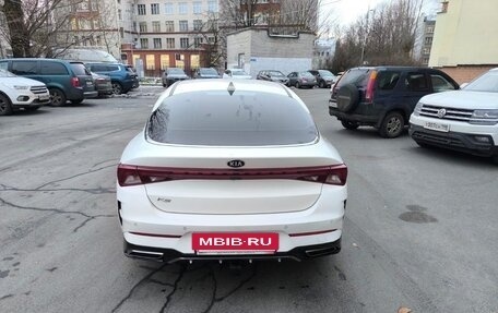 KIA K5, 2021 год, 1 800 000 рублей, 2 фотография