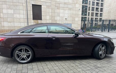 Mercedes-Benz E-Класс, 2019 год, 5 500 000 рублей, 4 фотография