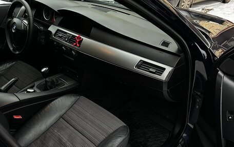 BMW 5 серия, 2003 год, 870 000 рублей, 1 фотография