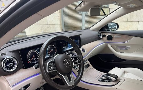 Mercedes-Benz E-Класс, 2019 год, 5 500 000 рублей, 12 фотография