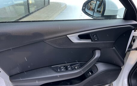 Audi A4, 2015 год, 1 870 000 рублей, 13 фотография