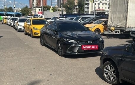 Toyota Camry, 2023 год, 3 500 000 рублей, 3 фотография