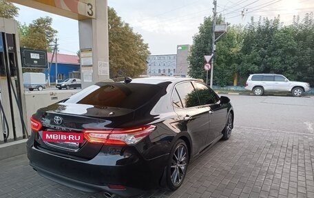 Toyota Camry, 2023 год, 3 500 000 рублей, 7 фотография