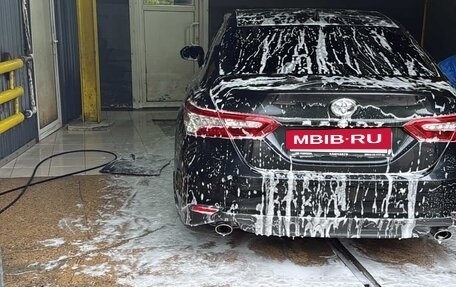 Toyota Camry, 2023 год, 3 500 000 рублей, 4 фотография