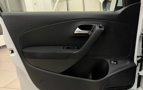 Volkswagen Polo VI (EU Market), 2019 год, 1 440 000 рублей, 23 фотография