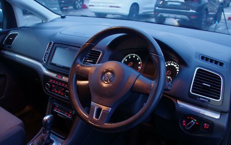 Volkswagen Sharan II, 2012 год, 1 199 000 рублей, 6 фотография