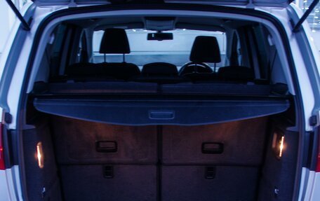 Volkswagen Sharan II, 2012 год, 1 199 000 рублей, 10 фотография