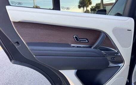 Land Rover Range Rover IV рестайлинг, 2023 год, 15 380 000 рублей, 19 фотография