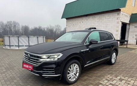 Volkswagen Touareg III, 2018 год, 3 900 000 рублей, 5 фотография